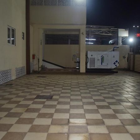 Hotel Centrum โกตา ภายนอก รูปภาพ