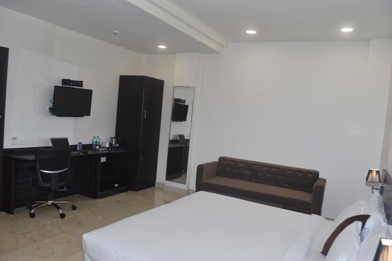 Hotel Centrum โกตา ภายนอก รูปภาพ