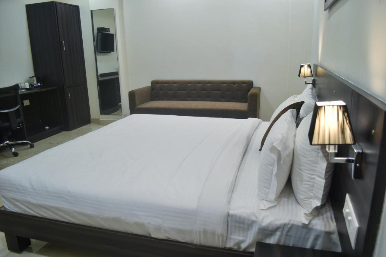 Hotel Centrum โกตา ภายนอก รูปภาพ